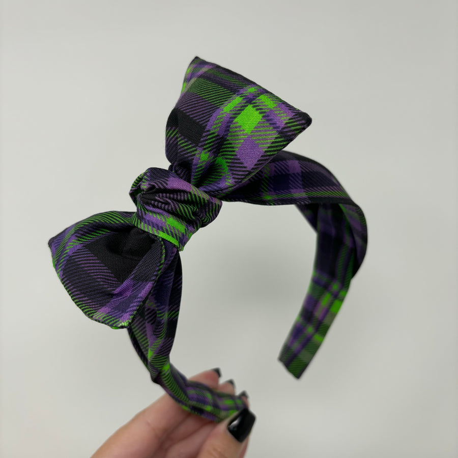 Villains Plaid BellaBow XL